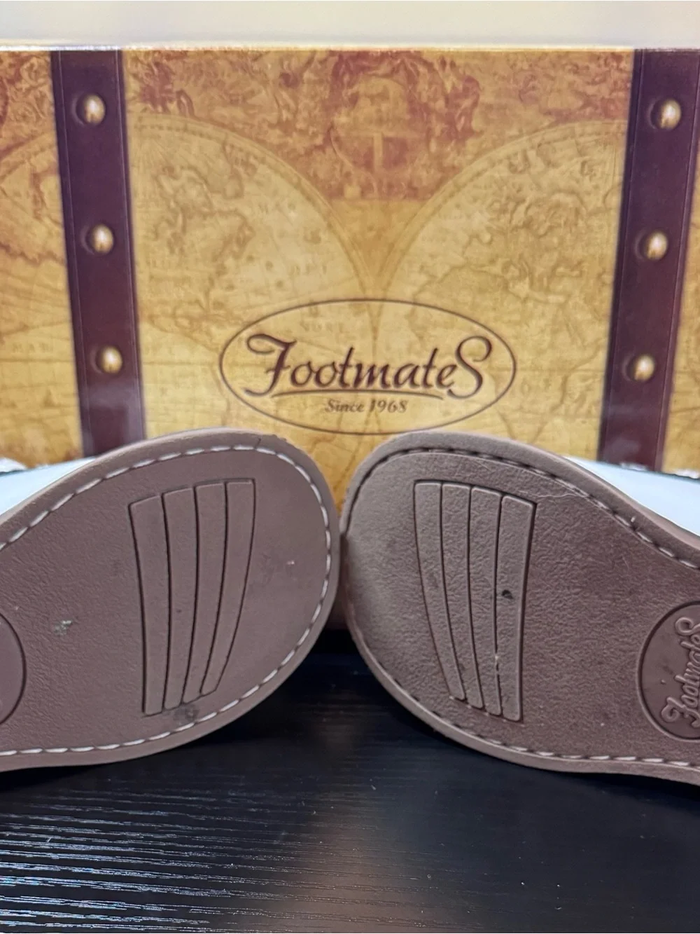 FootMates White and Navy Kids Lace-Up Oxfords